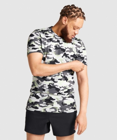 Gymshark Arrival Men's T Shirts Black / Green Camo | UAE-90DNGR