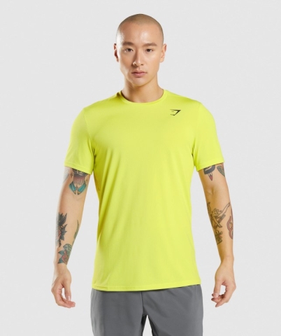 Gymshark Arrival Men's T Shirts Yellow | UAE-39OQAR