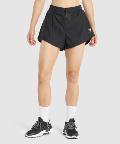 Gymshark Pulse 2 in 1 Women's Shorts Black | UAE-97XNMG