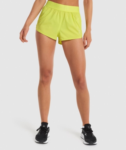 Gymshark Training Loose Fit Women's Shorts Yellow | UAE-46VKXW