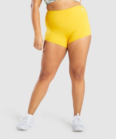 Gymshark Training Short Length Women's Shorts Yellow | UAE-72QPTX