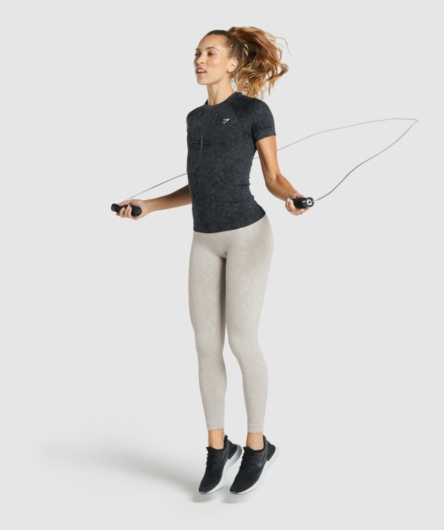 Gymshark Adapt Animal Seamless Women's T Shirts Black | UAE-15QMYV