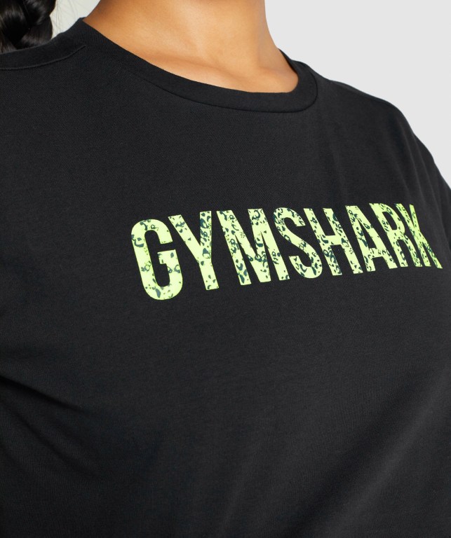 Gymshark Animal Graphic Infill Crop Women's T Shirts Black | UAE-39VGFC