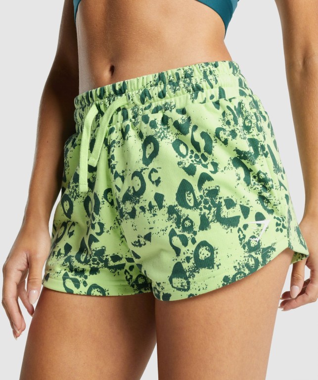 Gymshark Animal Graphic Women's Shorts Light Green / Dark Green | UAE-52OFDJ