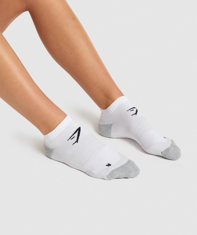 Gymshark Ankle Performance Men\'s Socks White | UAE-63PSBZ