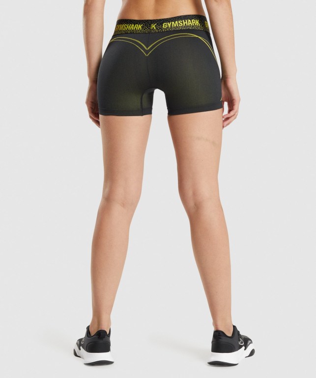 Gymshark Apex Seamless Low Rise Women's Shorts Black / Yellow | UAE-41WYXC