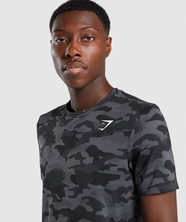 Gymshark Arrival Men's T Shirts Black / Grey Camo | UAE-74WPSF