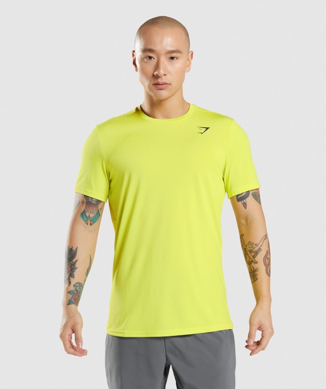 Gymshark Arrival Men\'s T Shirts Yellow | UAE-39OQAR