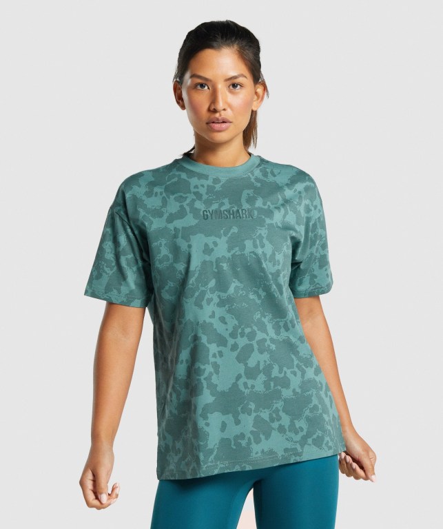 Gymshark Camo Graphic Oversized Women\'s T Shirts Dark Green | UAE-29ZRWQ