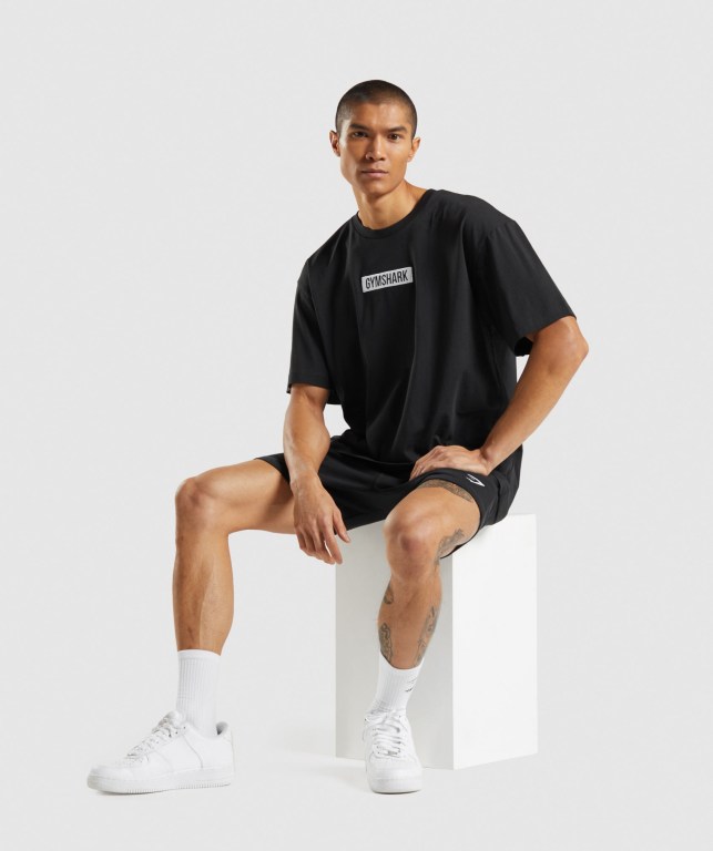 Gymshark Central Oversized Men's T Shirts Black | UAE-34TMEA