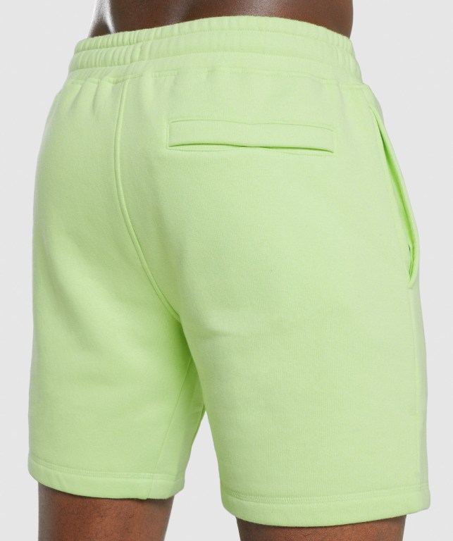 Gymshark Crest Men's Shorts Green | UAE-58WDKZ