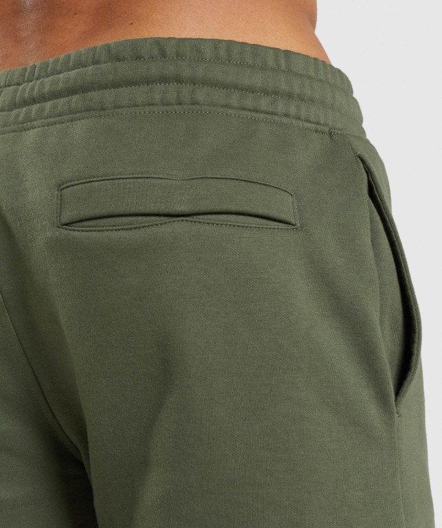 Gymshark Crest Men's Shorts Olive | UAE-35TVON