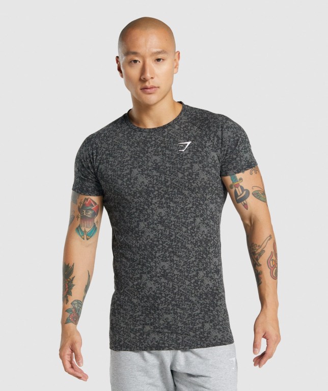 Gymshark Critical 2.0 Men\'s T Shirts Grey | UAE-58MFAU