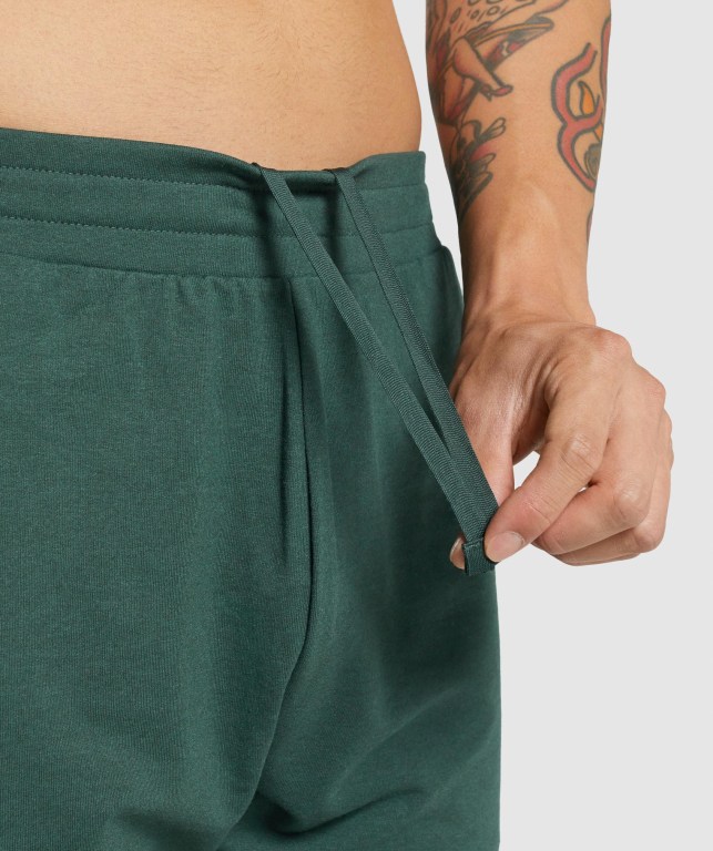 Gymshark Essential 7” Men's Shorts Dark Green | UAE-14HPND