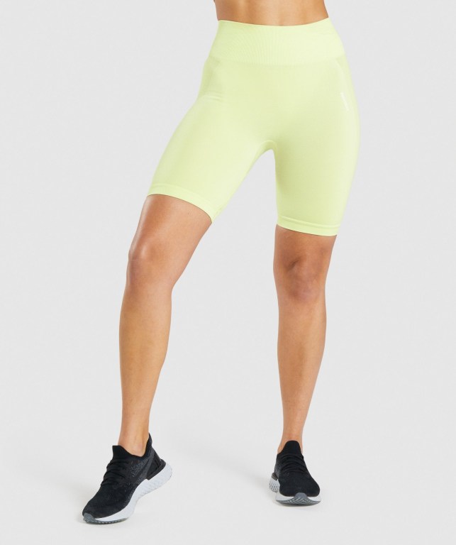 Gymshark Flex Cycling Women\'s Shorts Light Green | UAE-07QMTA