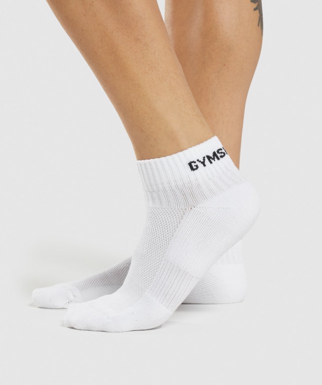 Gymshark Jacquard Quarter 3pk Men\'s Socks White | UAE-50GDAO