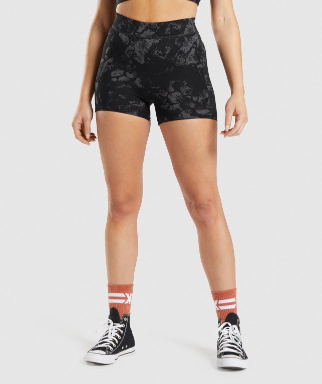 Gymshark KK Fit Women\'s Shorts Black Camo | UAE-73AQOG