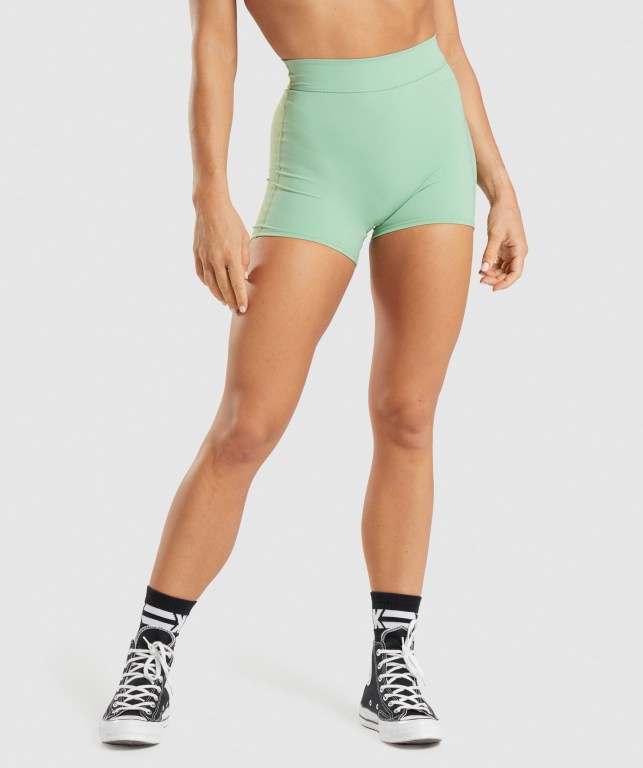 Gymshark KK Fit Women\'s Shorts Green | UAE-62NSDB