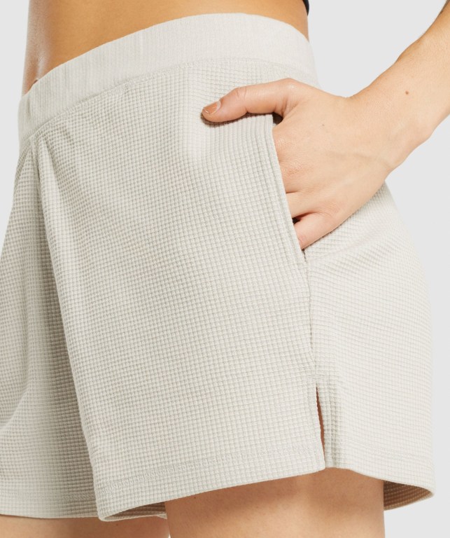 Gymshark Pause Loose Women's Shorts Grey | UAE-29YVMP