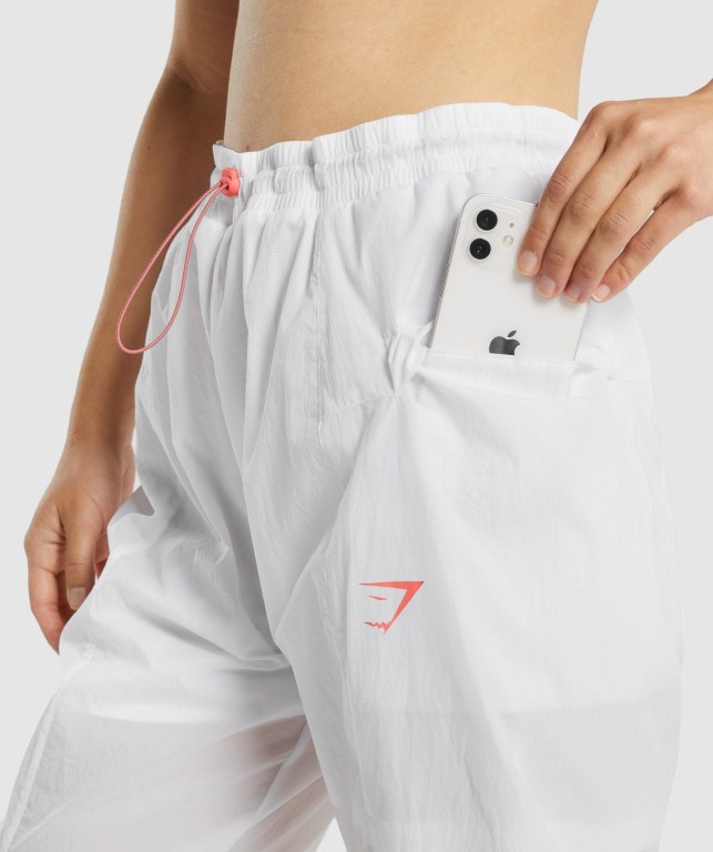 Gymshark Pulse Woven Women's Joggers White | UAE-65XOWG