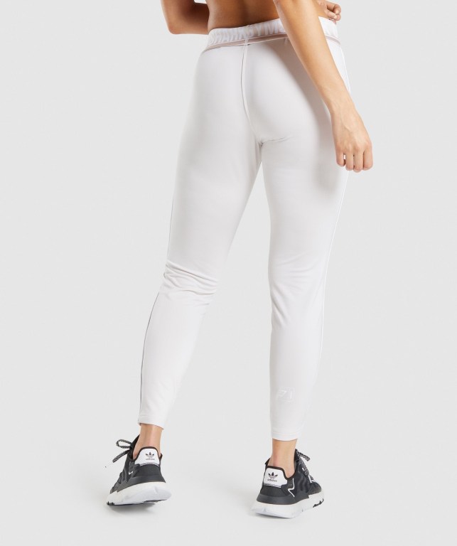 Gymshark Recess Women's Joggers Cream | UAE-86YVZN