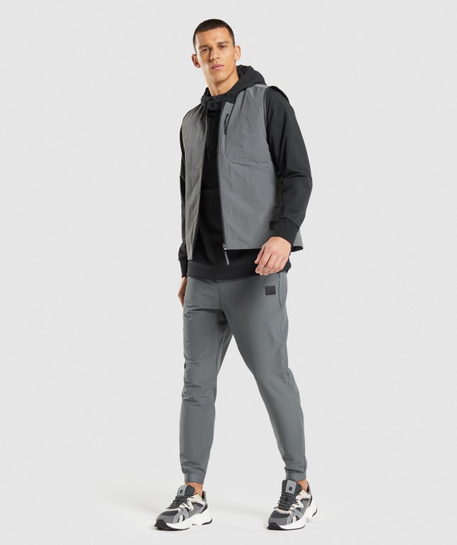 Gymshark Retake Reversible Vest Men's Jackets Grey / Black | UAE-84TQGZ