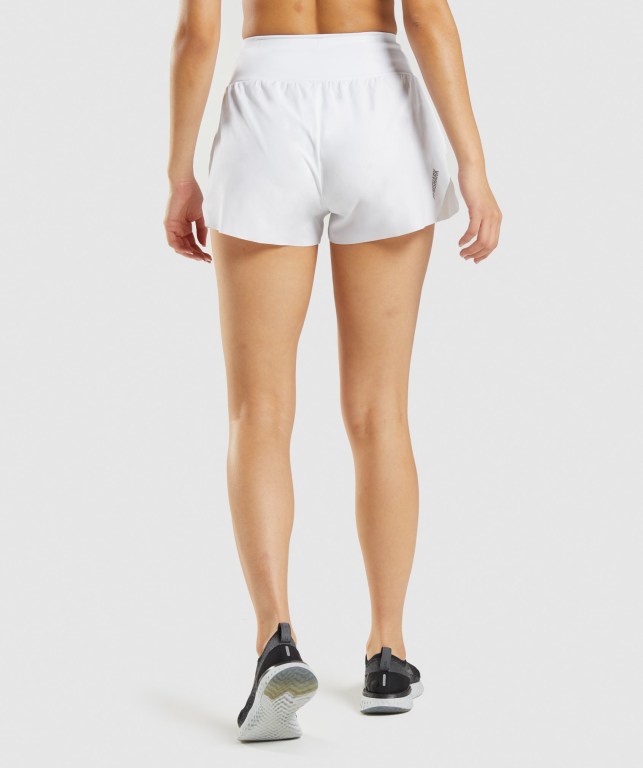 Gymshark Speed Women's Shorts White | UAE-12OANQ