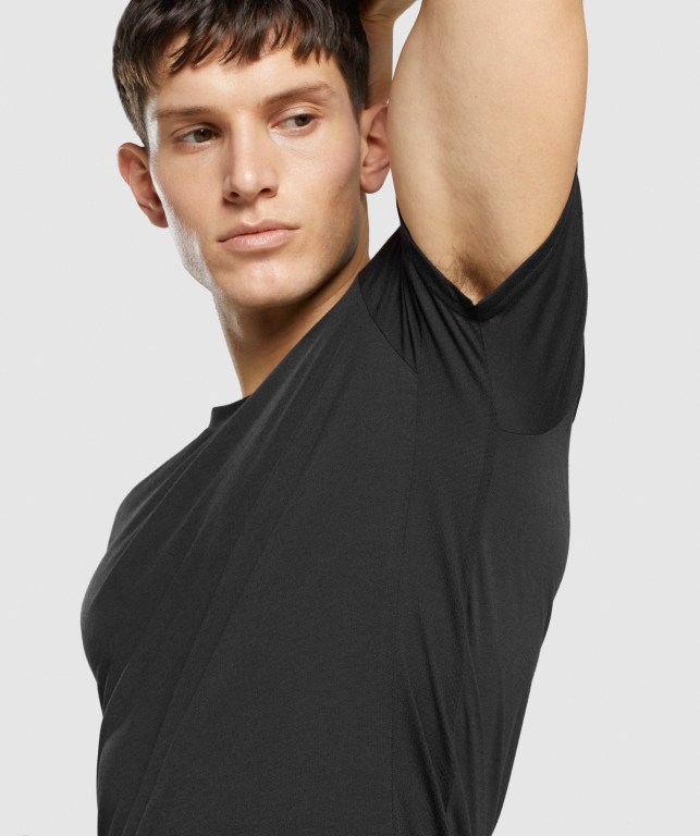 Gymshark Sports Men's T Shirts Black | UAE-19WMRF