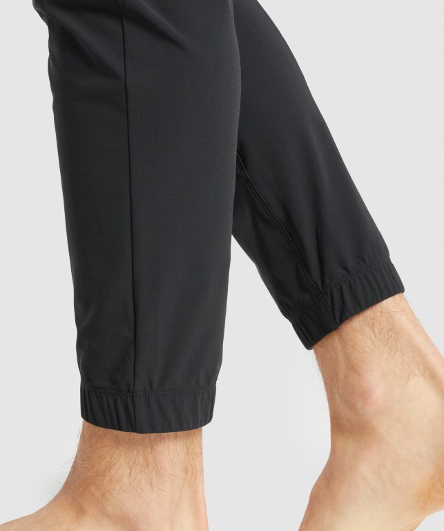 Gymshark Studio Men's Joggers Black | UAE-25KELH