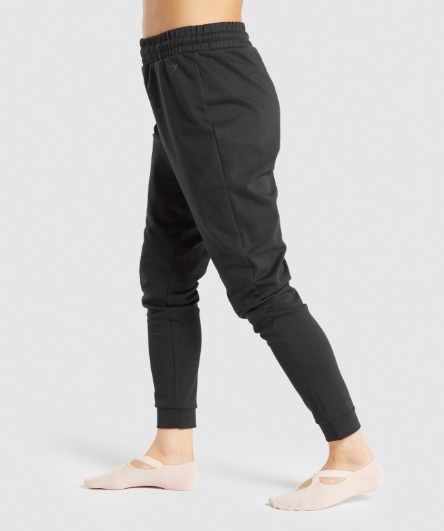 Gymshark Studio Women's Joggers Black | UAE-13XBZR