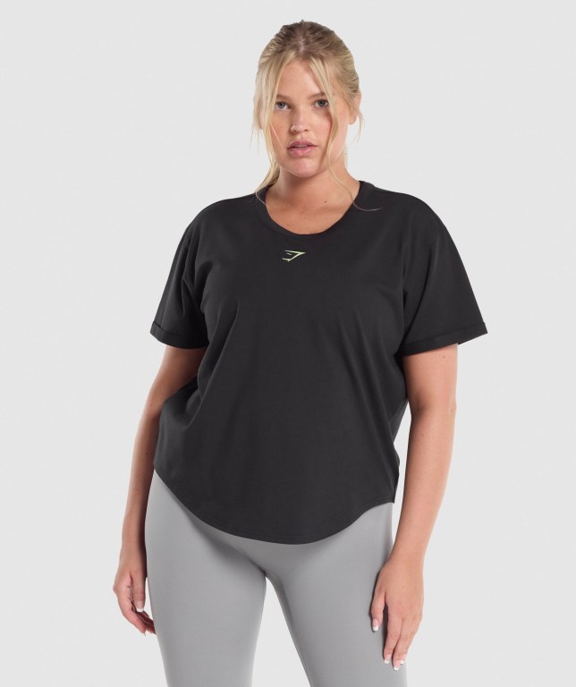 Gymshark Training Alone Graphic Women's T Shirts Black | UAE-72DYKX