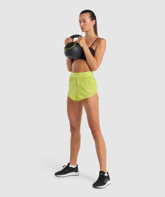 Gymshark Training Loose Fit Women's Shorts Yellow | UAE-46VKXW