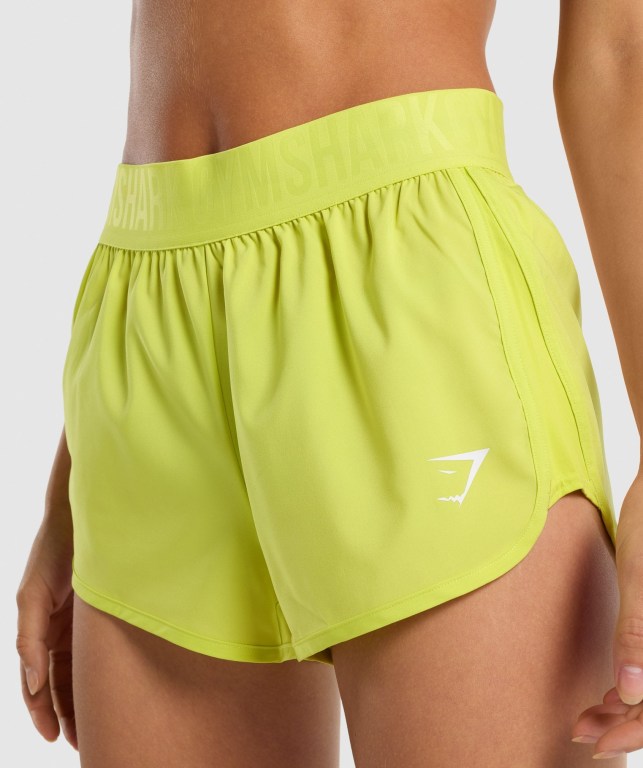 Gymshark Training Loose Fit Women's Shorts Yellow | UAE-46VKXW