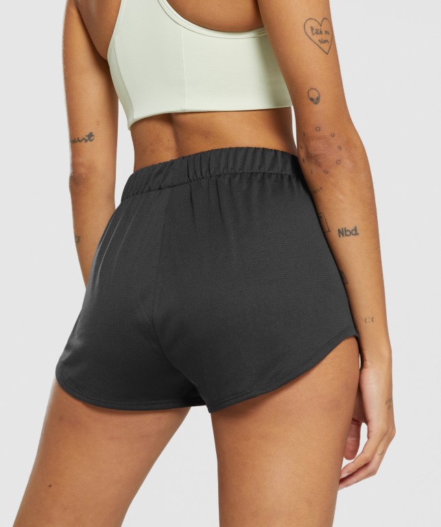 Gymshark Training Mesh Women's Shorts Black | UAE-72XHVF