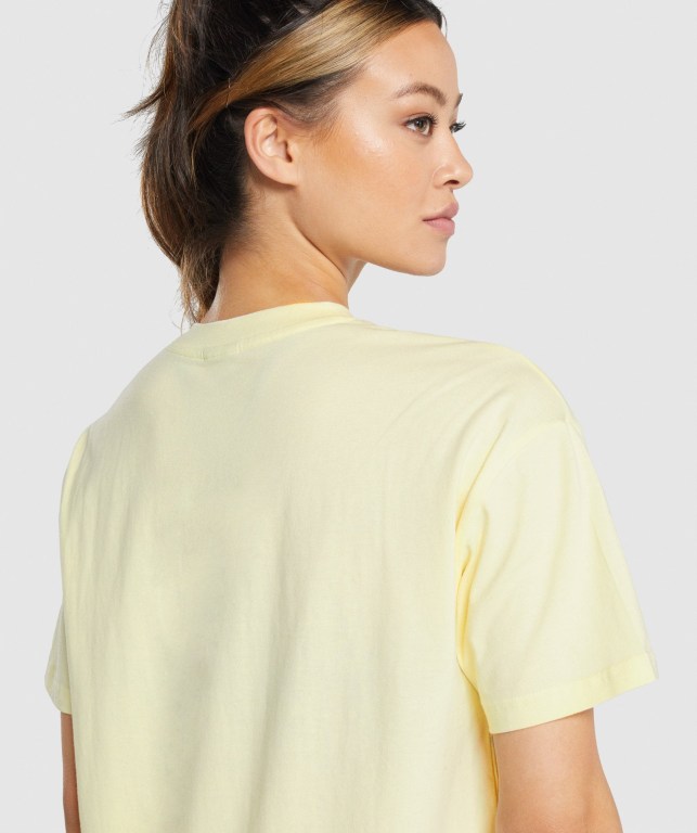 Gymshark Training Oversized Women's T Shirts Light Yellow | UAE-49HLIK