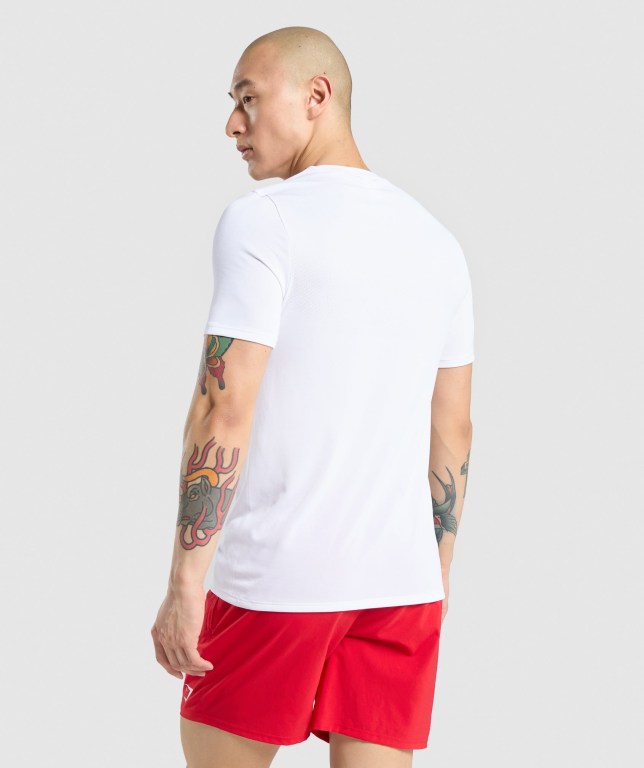 Gymshark Vital Men's T Shirts White | UAE-56GEBI