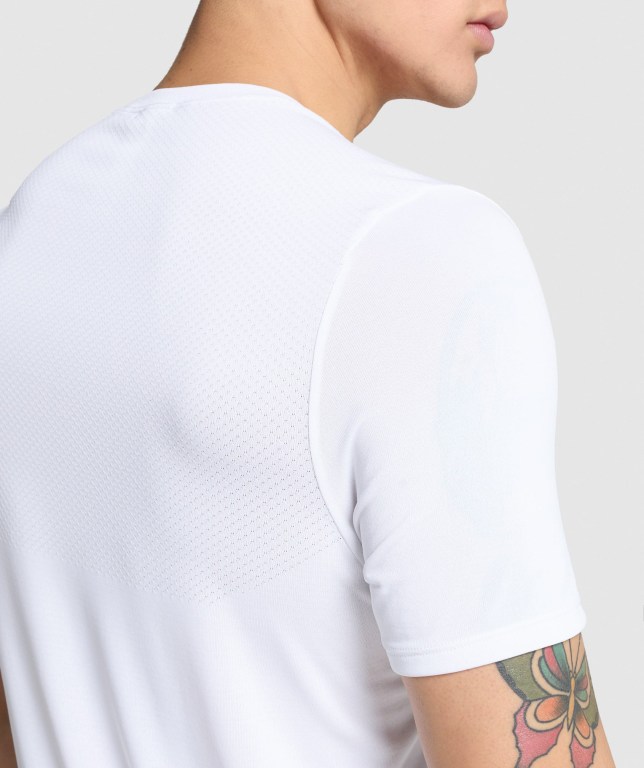 Gymshark Vital Men's T Shirts White | UAE-56GEBI